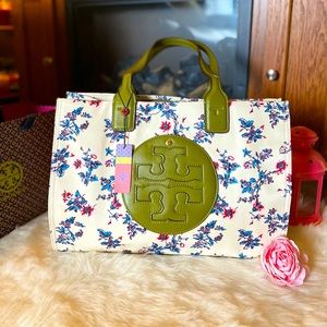 ✅FREE SHIPPING DEAL UNTIL WEEKEND!!! Tory Burch Medium size Tote bag